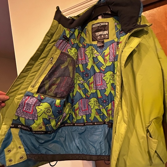 SESSIONS Men's Lime Green Snowboard/ Ski Jacket - Picture 5 of 10